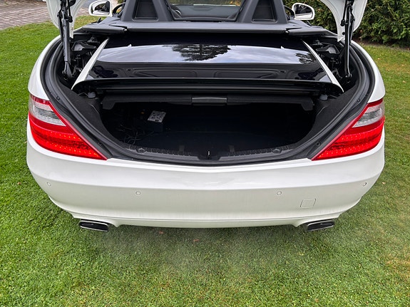 Mercedes-Benz SLK200 3 of 30