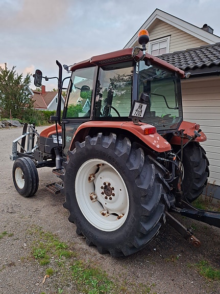 New Holland L 95 2wd 5 of 26