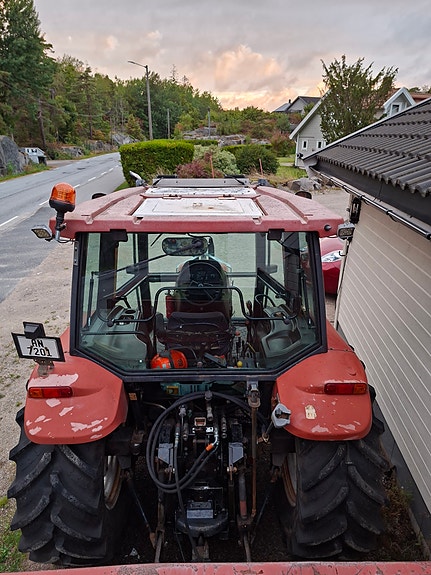 New Holland L 95 2wd 18 of 26