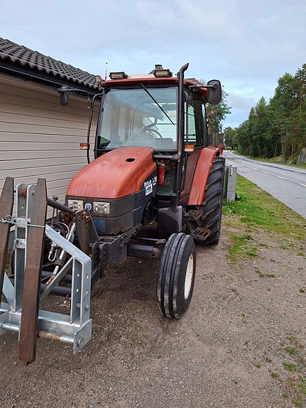 New Holland L 95 2wd 3 of 26