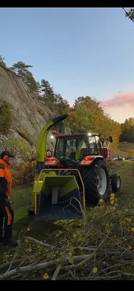 New Holland L 95 2wd 21 of 26