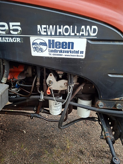 New Holland L 95 2wd 7 of 26
