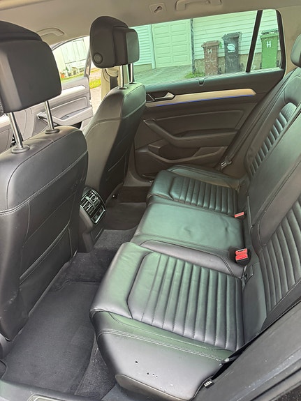 Volkswagen Passat 7 of 14