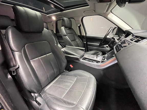 Land Rover Range Rover Sport 14 of 28