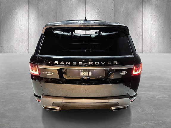 Land Rover Range Rover Sport 8 of 28
