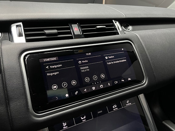 Land Rover Range Rover Sport 17 of 28