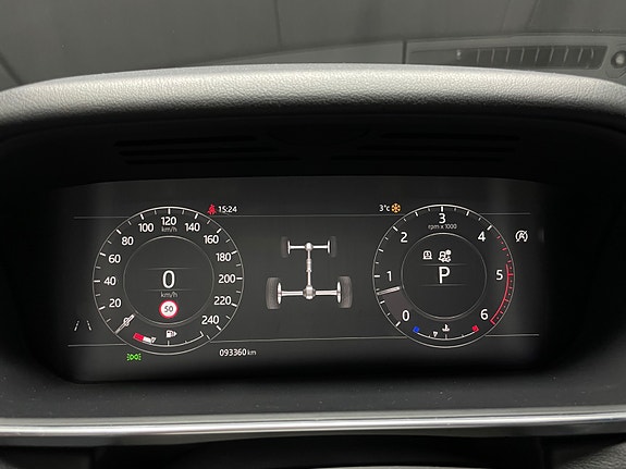 Land Rover Range Rover Sport 16 of 28