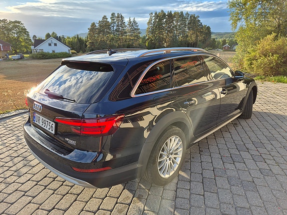 Audi A4 allroad 18 of 25