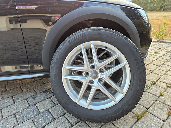 Audi A4 allroad 21 of 25