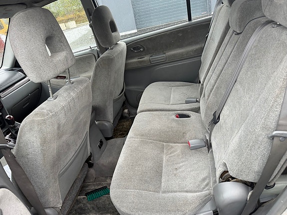 Suzuki Grand Vitara 6 of 8