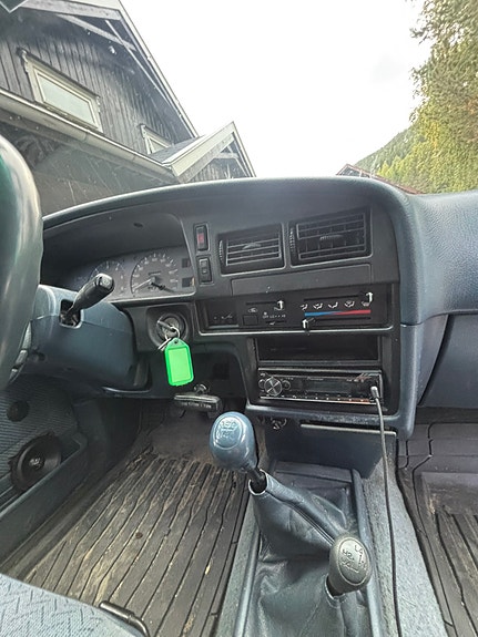 Toyota HiLux 17 of 21