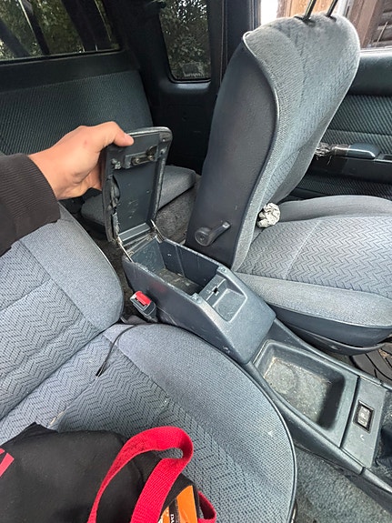 Toyota HiLux 16 of 21