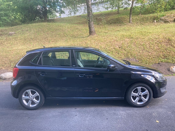 Volkswagen Polo 2 of 11