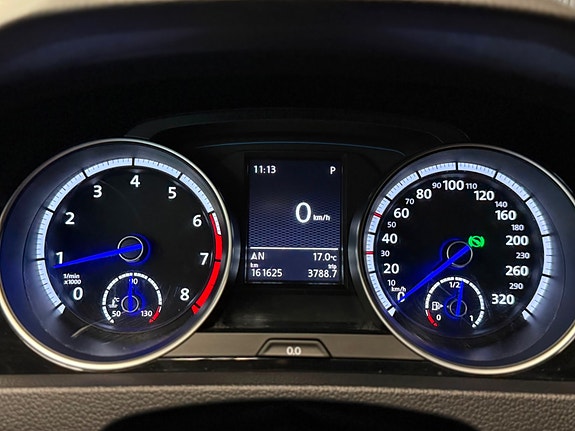 Volkswagen Golf VII 13 of 18