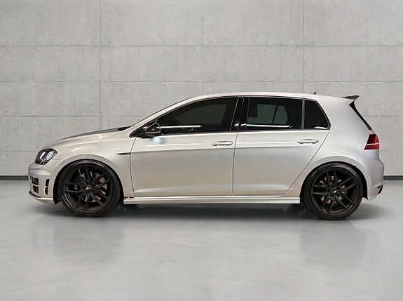Volkswagen Golf VII 3 of 18