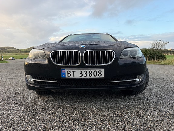 BMW 528i 3 of 21