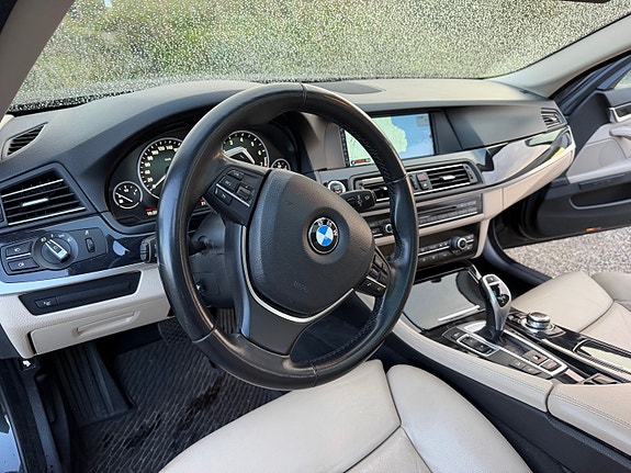 BMW 528i 9 of 21