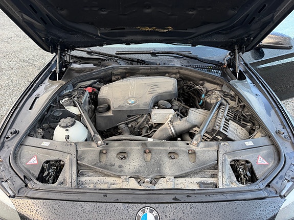 BMW 528i 17 of 21