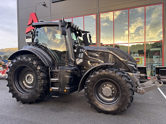 Valtra Q305 2023, kr 2 069 000,-