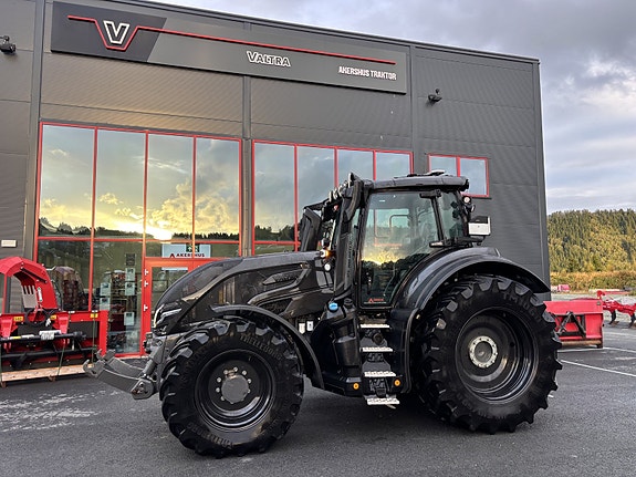 Valtra Q305 2023, kr 2 069 000,-