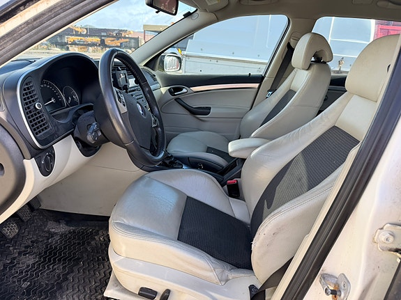 Saab 9-3 4 of 4