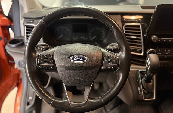 Ford Transit Custom 16 of 28