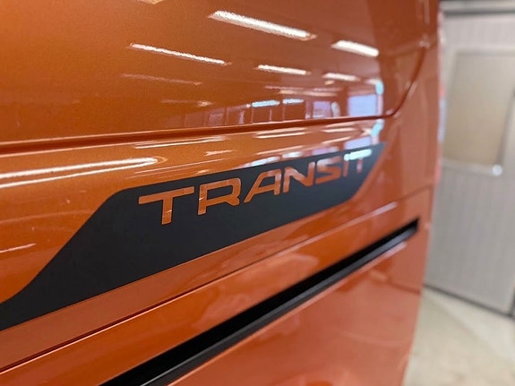 Ford Transit Custom 9 of 28