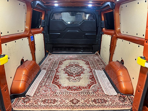 Ford Transit Custom 28 of 28