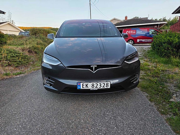 Tesla Model X 5 of 30
