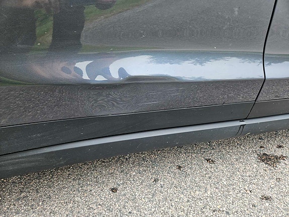 Tesla Model X 19 of 30