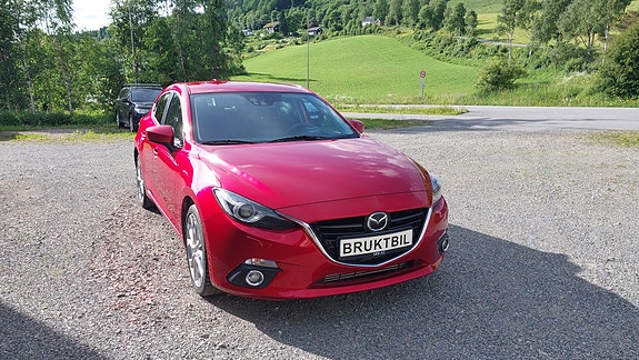 Mazda 3 2 of 19