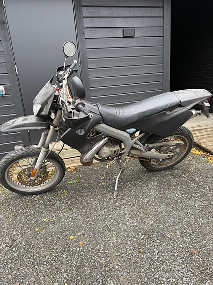 Derbi Senda R 50 2 of 14