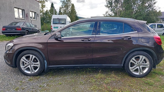 Mercedes-Benz GLA220 d 7 of 16