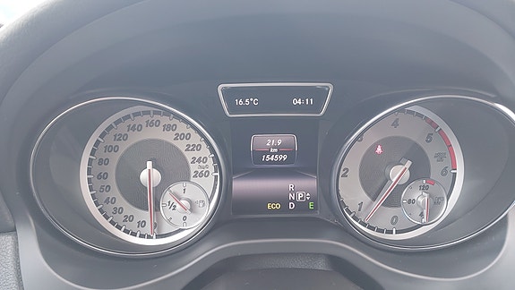 Mercedes-Benz GLA220 d 15 of 16