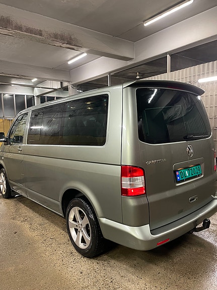 Volkswagen Caravelle 5 of 5