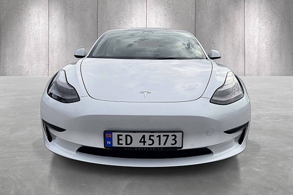 Tesla Model 3 2 of 20