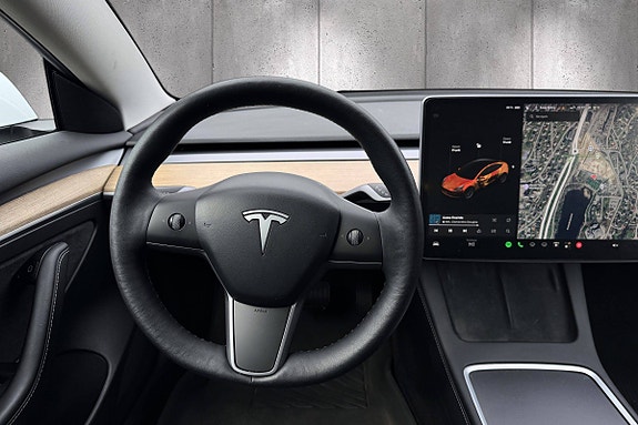 Tesla Model 3 10 of 20