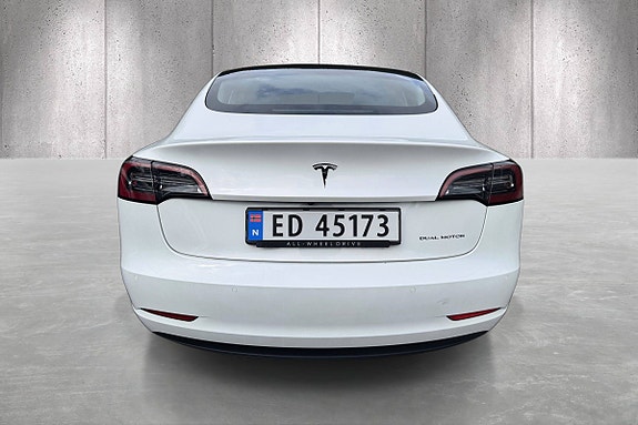 Tesla Model 3 6 of 20