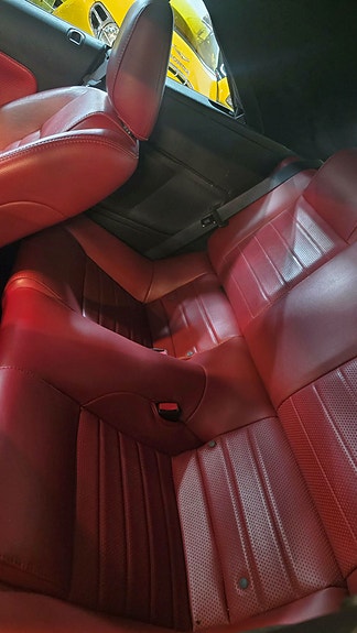 Ford Mustang 12 of 19