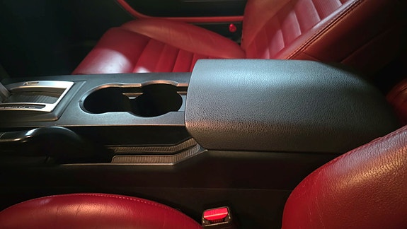 Ford Mustang 13 of 19