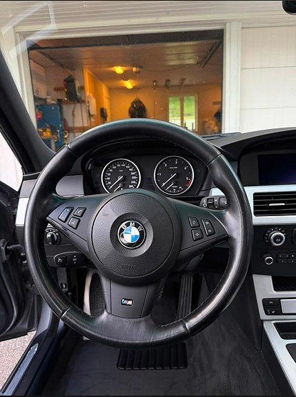 BMW 525d 29 of 30