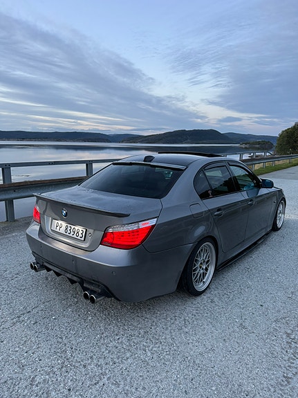 BMW 525d 8 of 30