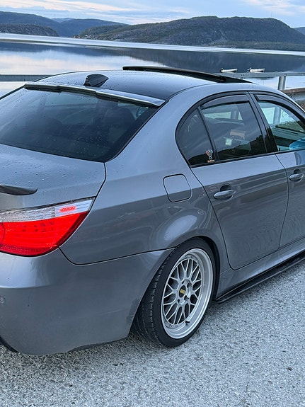 BMW 525d 18 of 30