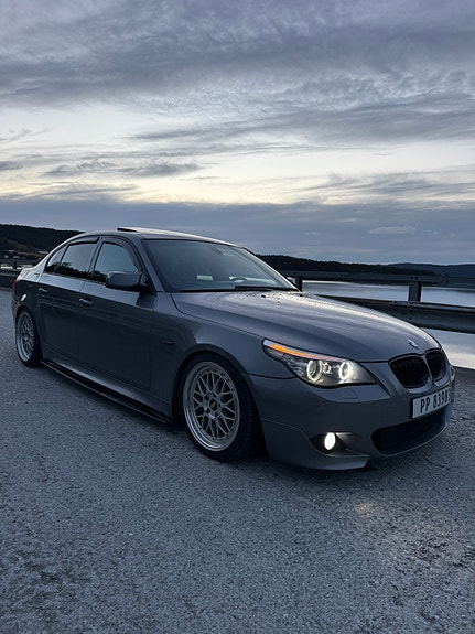 BMW 525d 6 of 30