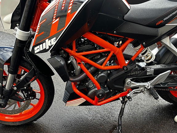 KTM 390 Duke 5 of 8
