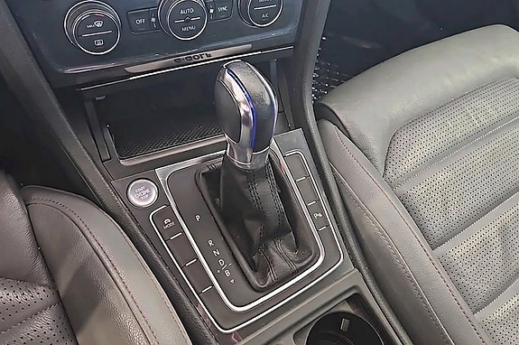 Volkswagen e-Golf VII 9 of 9