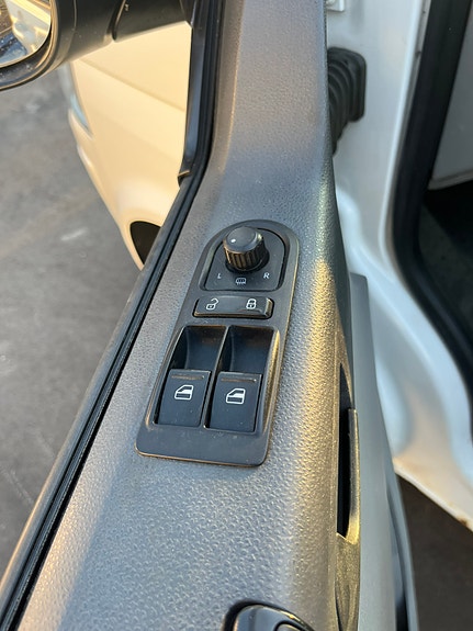 Volkswagen Transporter 16 of 24