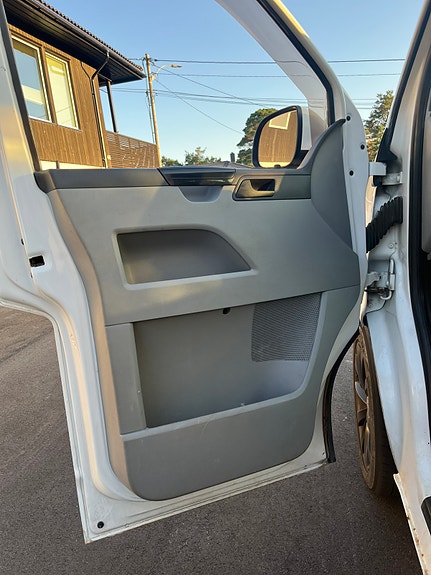Volkswagen Transporter 15 of 24