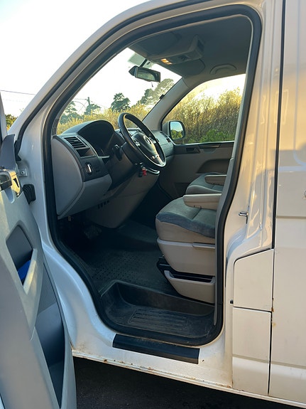 Volkswagen Transporter 11 of 24