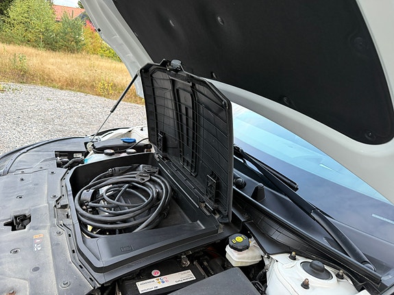 Hyundai Ioniq 5 12 of 17